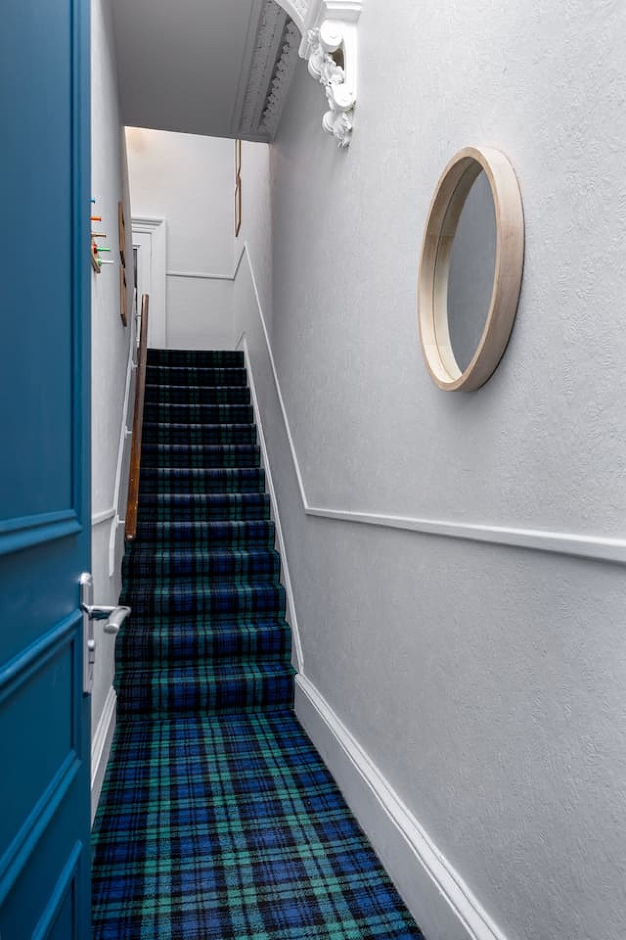 Stirling Retreat - Quirky Décor, Fireplace & Charm in 10 Pitt Terrace, Flat B, Stirling, FK82EZ - Property image 56 - VivreStays