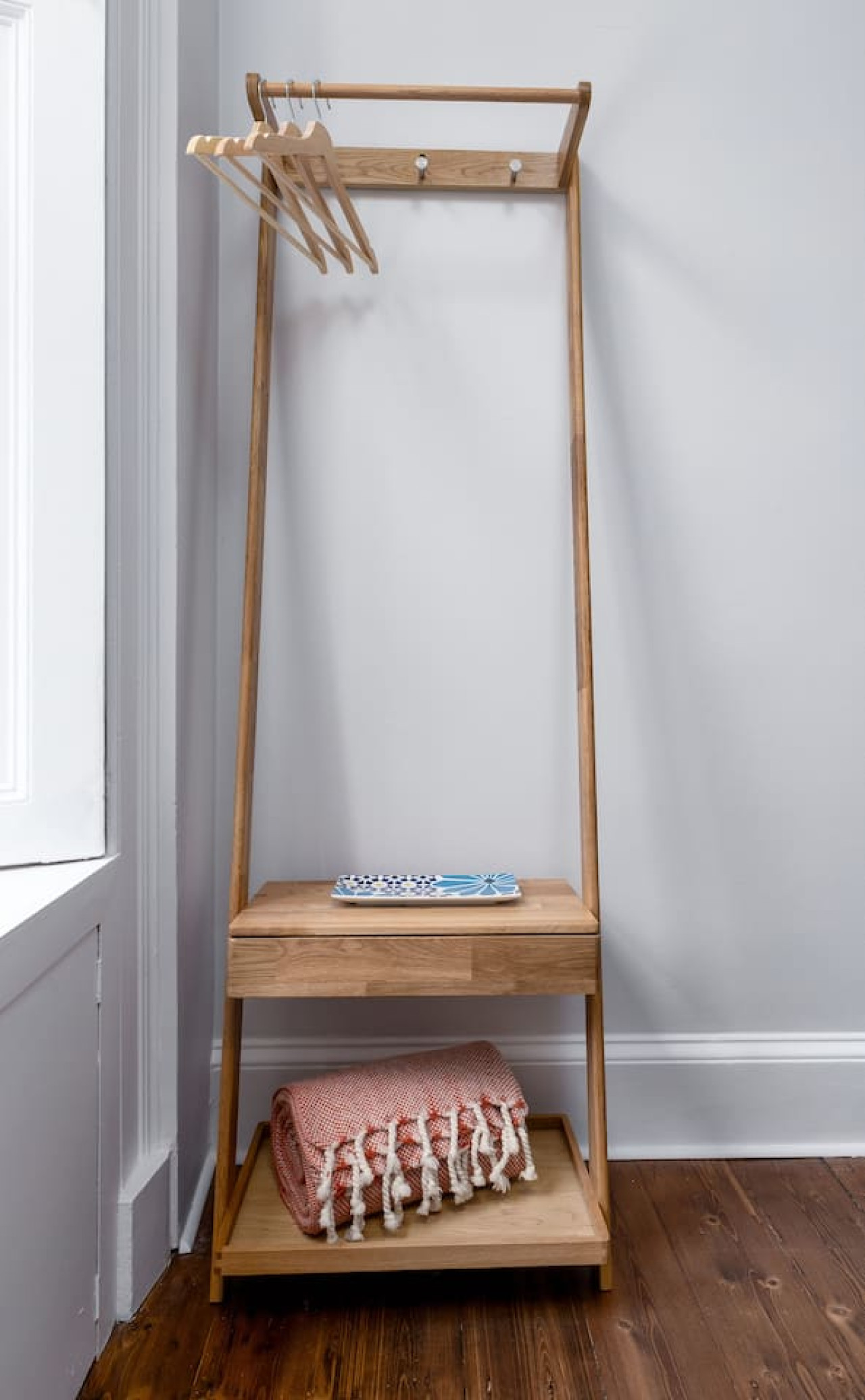 Stirling Retreat - Quirky Décor, Fireplace & Charm in 10 Pitt Terrace, Flat B, Stirling, FK82EZ - Property image 8 - VivreStays