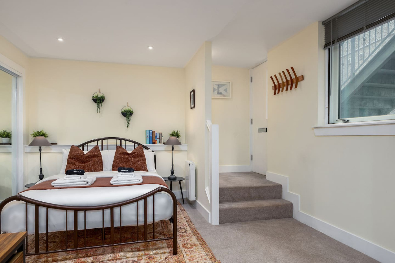 Stirling's Hidden & Tranquil Studio Apartment in 14F Upper Craigs, Stirling, FK8 2DG - Property image 12 - VivreStays