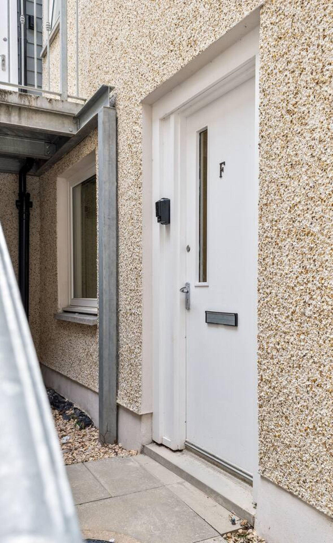 Stirling's Hidden & Tranquil Studio Apartment in 14F Upper Craigs, Stirling, FK8 2DG - Property image 26 - VivreStays