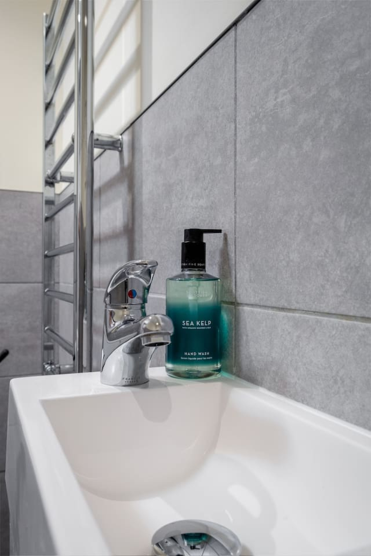 Stirling's Hidden & Tranquil Studio Apartment in 14F Upper Craigs, Stirling, FK8 2DG - Property image 24 - VivreStays