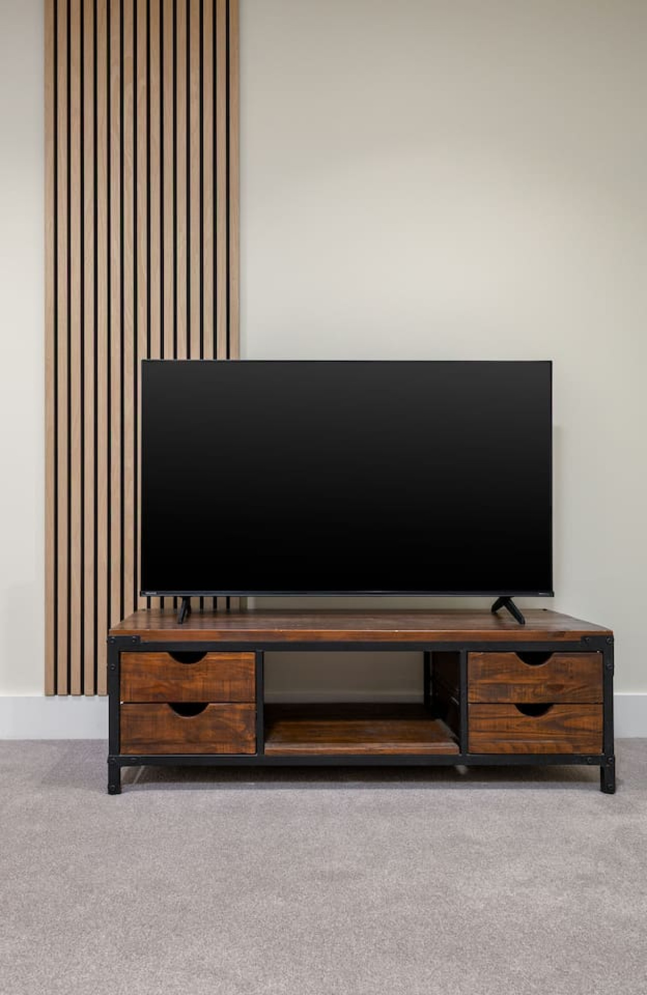Stirling's Hidden & Tranquil Studio Apartment in 14F Upper Craigs, Stirling, FK8 2DG - Property image 9 - VivreStays