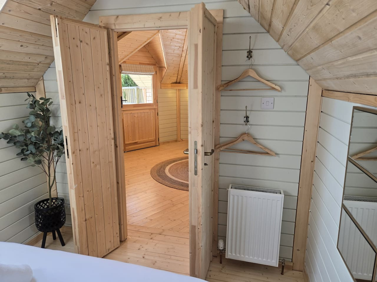 Hatton Lodge Annex - Hot Tub & Garden in Lower Hatton Hatton Grange - Property image 27 - VivreStays