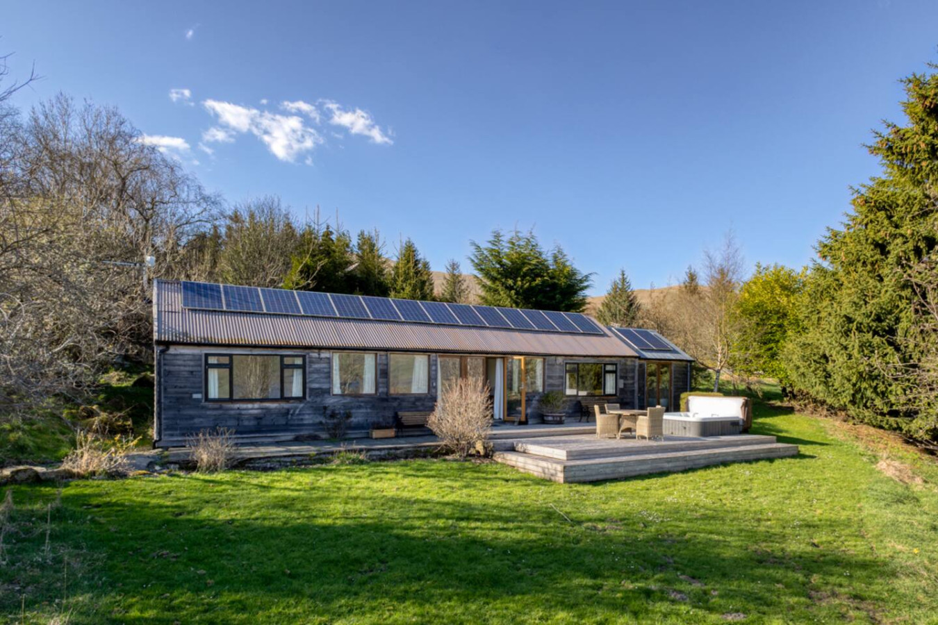 Oak Cottage & Hot Tub, Loch Tay