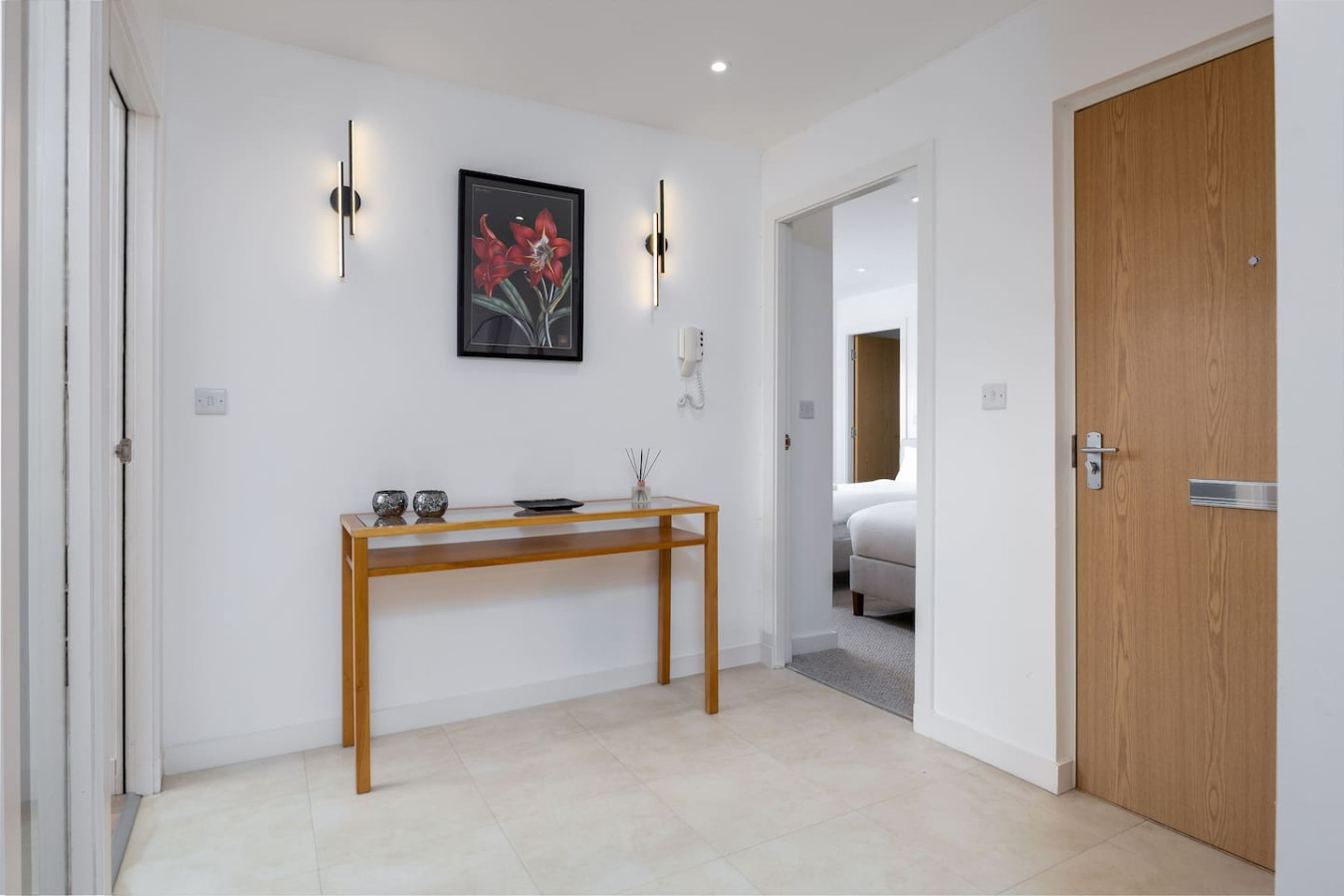 The Stirling Penthouse - Free Parking in 71 Chandlers Court, Stirling, FK81NR - Property image 38 - VivreStays