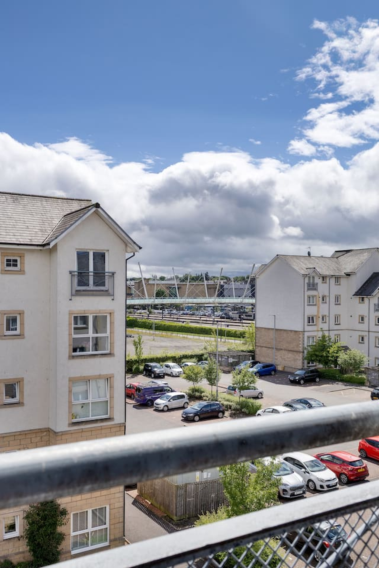 The Stirling Penthouse - Free Parking in 71 Chandlers Court, Stirling, FK81NR - Property image 20 - VivreStays