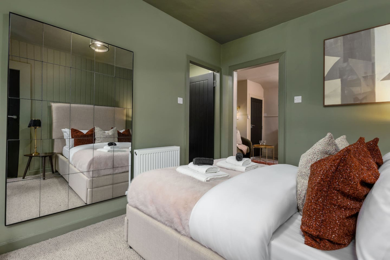 The Wallace Suite by The Wallace Monument in 9A Causewayhead Road, Stirling, FK95EG - Property image 17 - VivreStays
