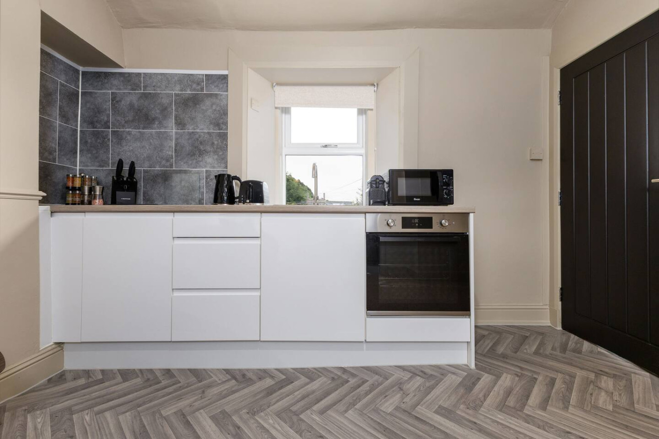 The Braveheart Suite by The Wallace Monument in 9A Causewayhead Road, Stirling, FK95EG - Property image 8 - VivreStays