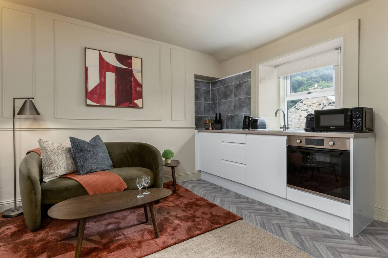 The Braveheart Suite by The Wallace Monument in 9A Causewayhead Road, Stirling, FK95EG - Property image 3 - VivreStays