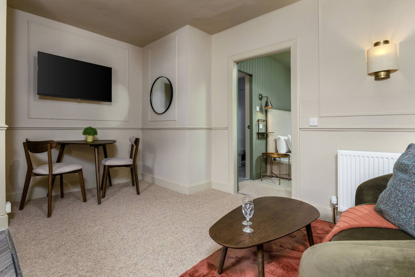 The Braveheart Suite by The Wallace Monument in 9A Causewayhead Road, Stirling, FK95EG - Property image 5 - VivreStays