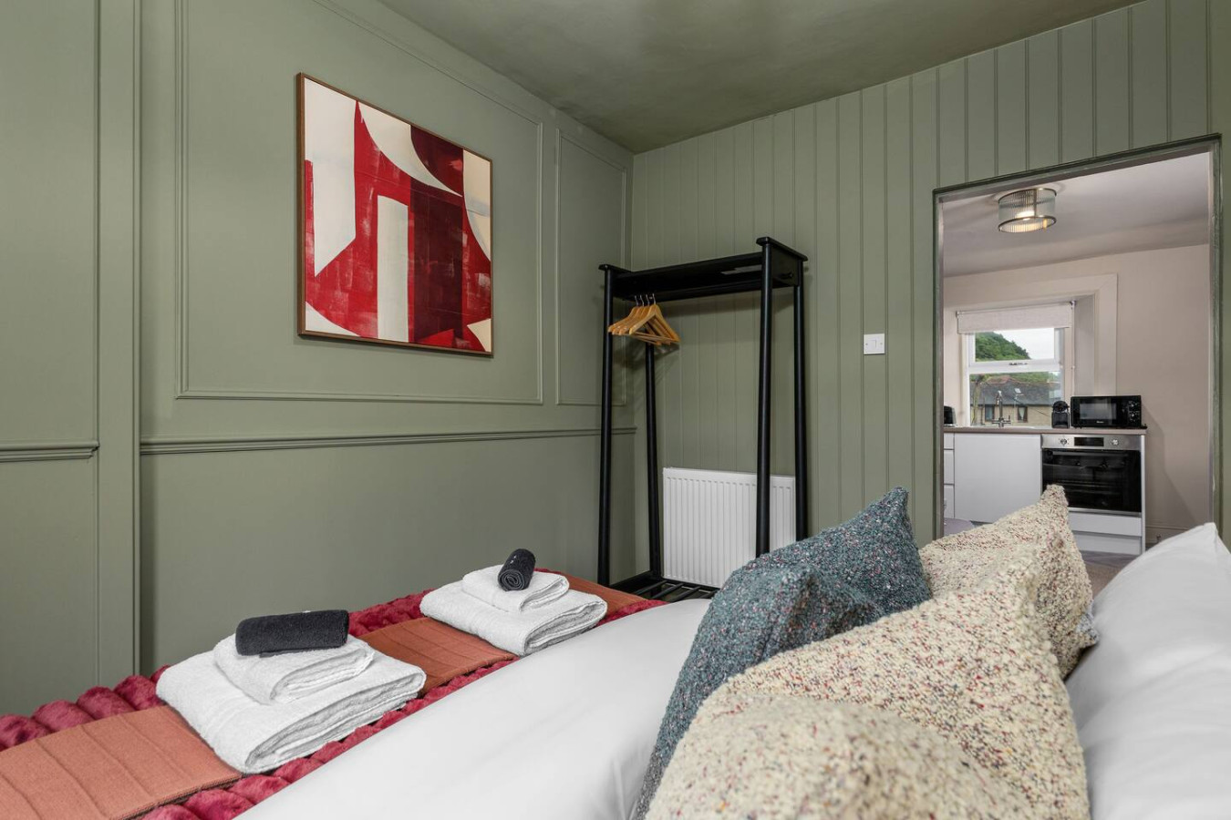 The Braveheart Suite by The Wallace Monument in 9A Causewayhead Road, Stirling, FK95EG - Property image 15 - VivreStays