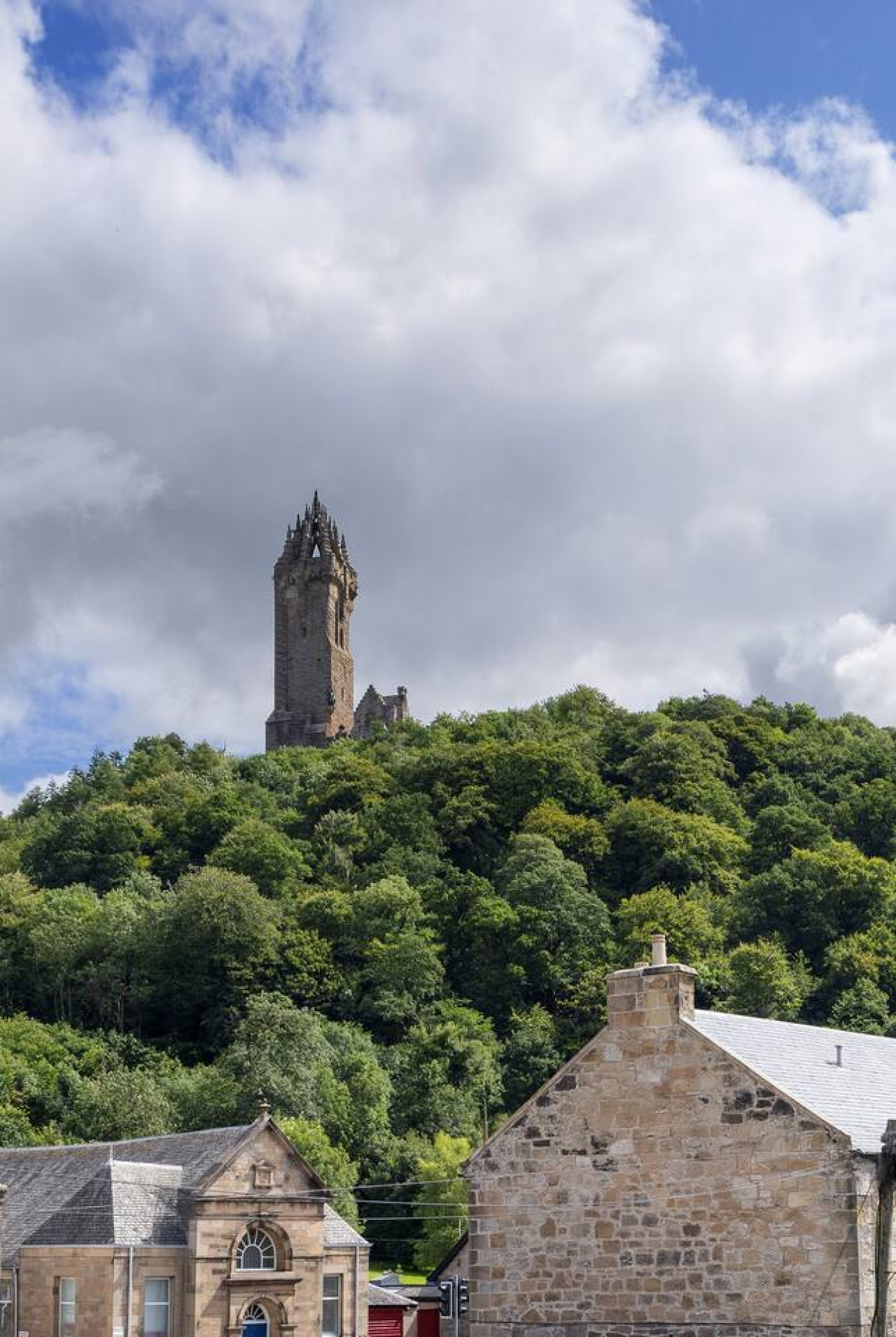 Caledonia Suite by The Wallace Monument in 9A Causewayhead Road, Stirling, FK95EG - Property image 18 - VivreStays