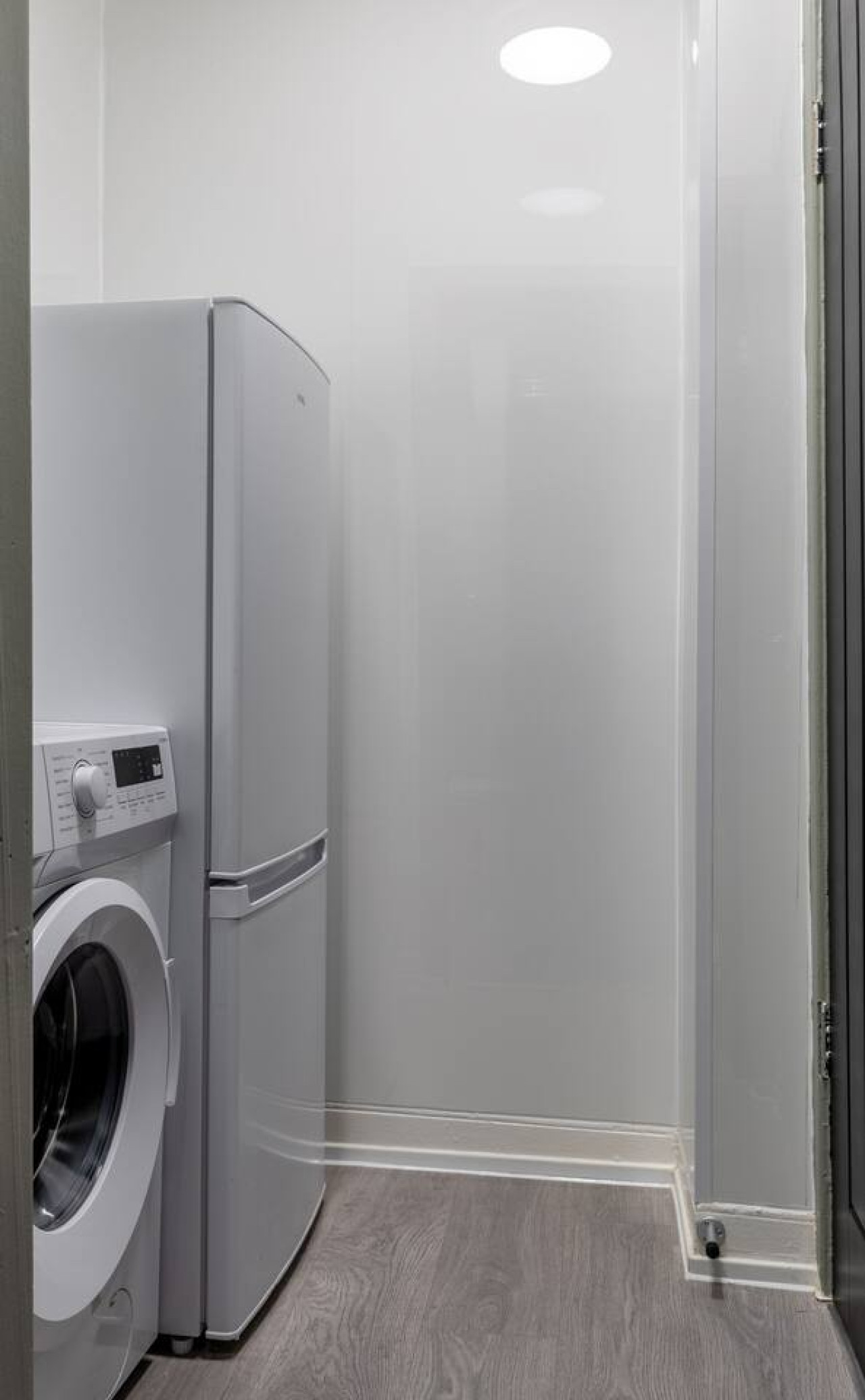 Caledonia Suite by The Wallace Monument in 9A Causewayhead Road, Stirling, FK95EG - Property image 15 - VivreStays