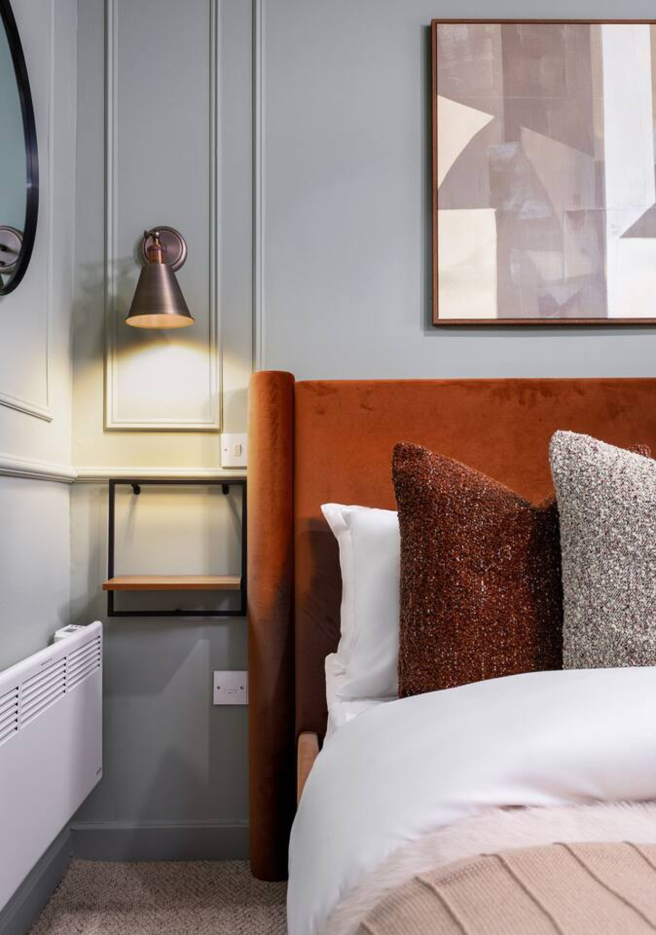 Caledonia Suite by The Wallace Monument in 9A Causewayhead Road, Stirling, FK95EG - Property image 10 - VivreStays