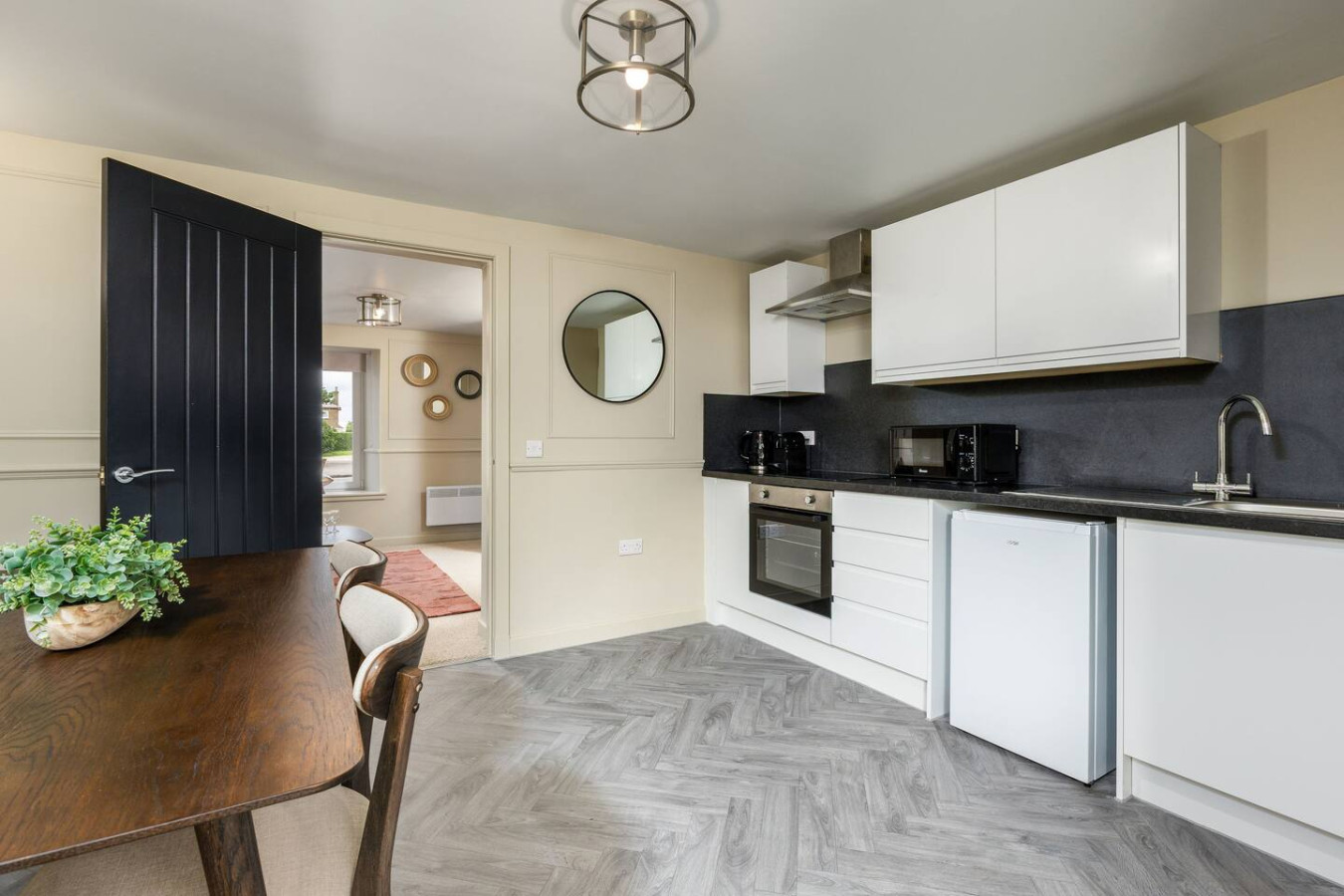 The Bruce's Quarter by The Wallace Monument in 9A Causewayhead Road, Stirling, FK95EG - Property image 17 - VivreStays