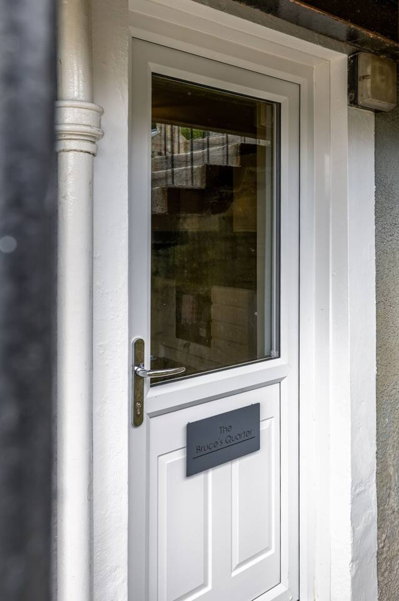 The Bruce's Quarter by The Wallace Monument in 9A Causewayhead Road, Stirling, FK95EG - Property image 33 - VivreStays