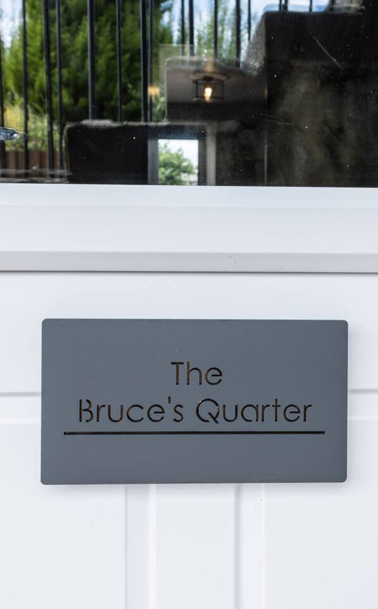 The Bruce's Quarter by The Wallace Monument in 9A Causewayhead Road, Stirling, FK95EG - Property image 32 - VivreStays