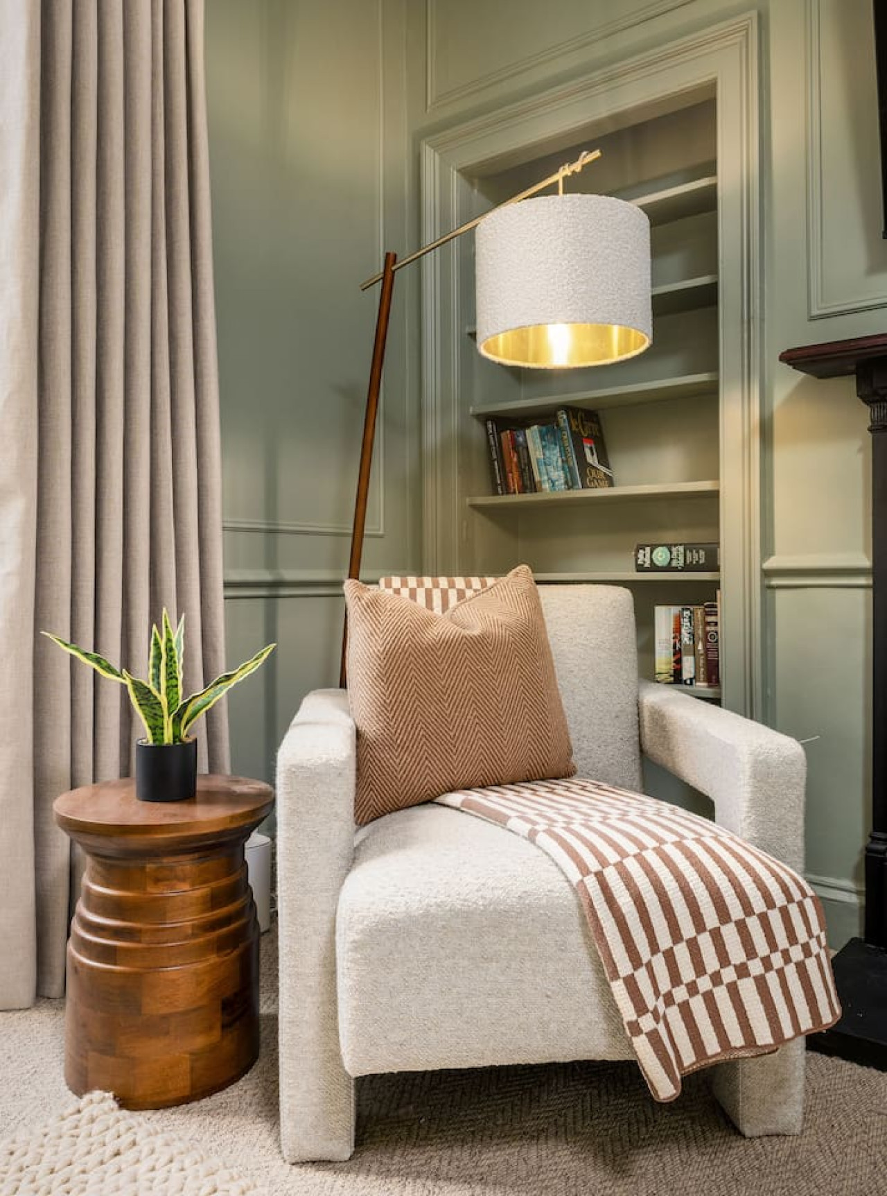 The Allan Maisonette | Charming Georgian Retreat in 5A Allan Park, Stirling, FK82QG - Property image 10 - VivreStays