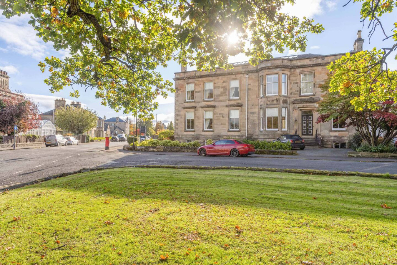 The Kings Park Luxury Residence in 2A Drummond Place, FK82JD - Property image 58 - VivreStays