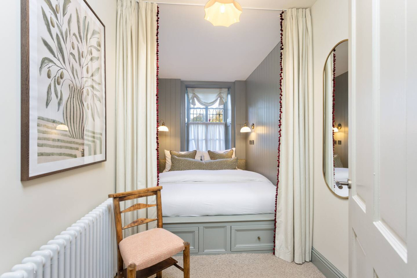 The Kings Park Luxury Residence in 2A Drummond Place, FK82JD - Property image 31 - VivreStays