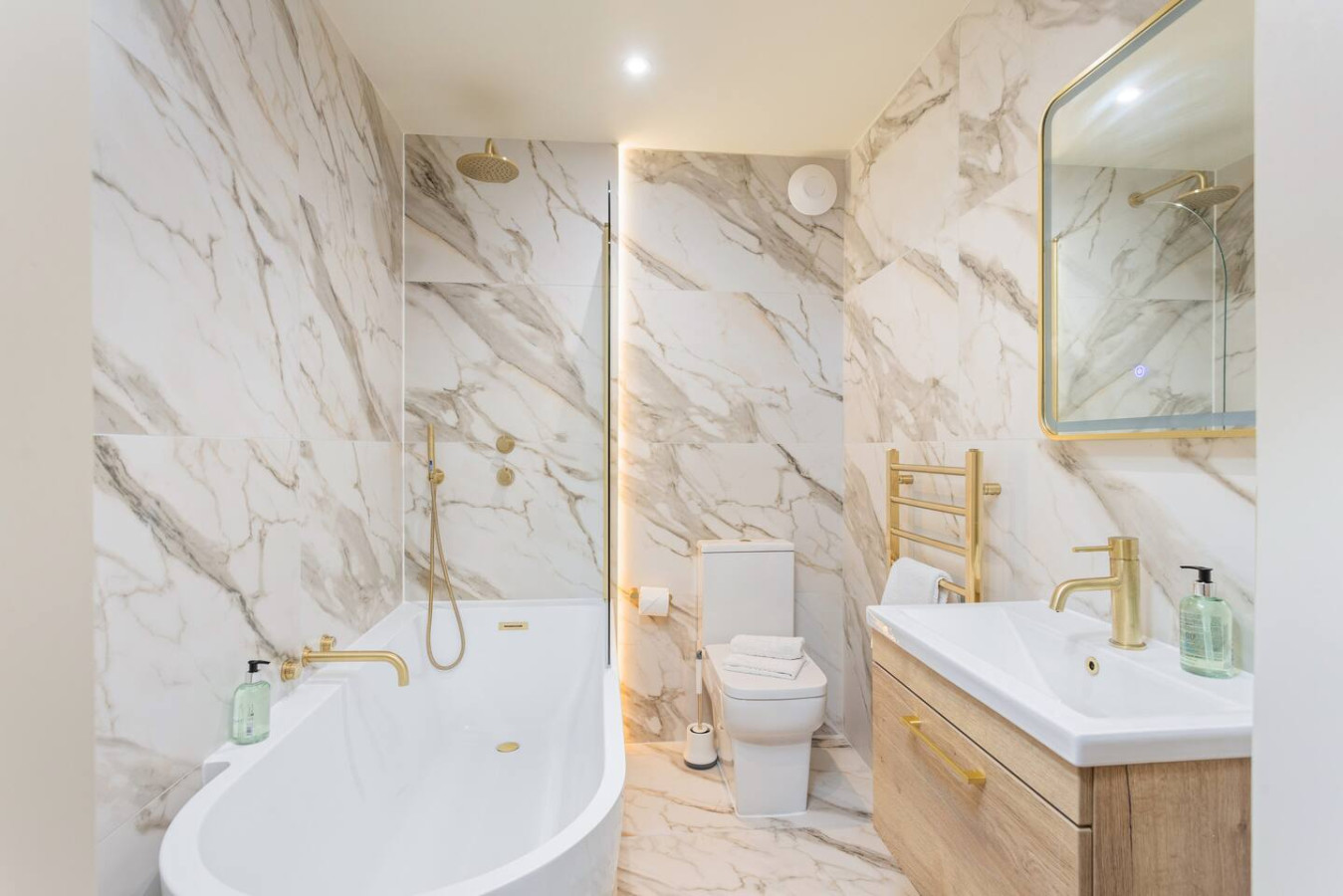 The Kings Park Luxury Residence in 2A Drummond Place, FK82JD - Property image 32 - VivreStays