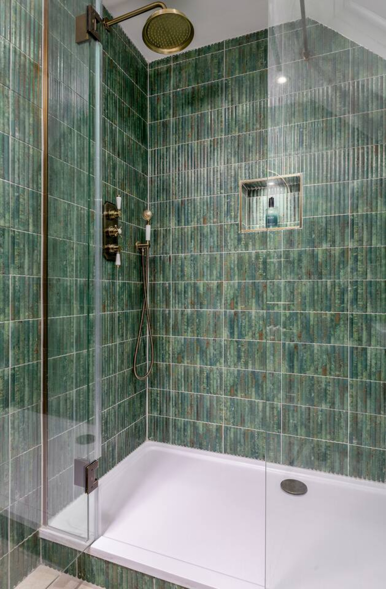 Ledi Lookout Callander: Dog Friendly & Local Walks in 47 Main Street Flat B, FK17 8DX - Property image 4 - VivreStays