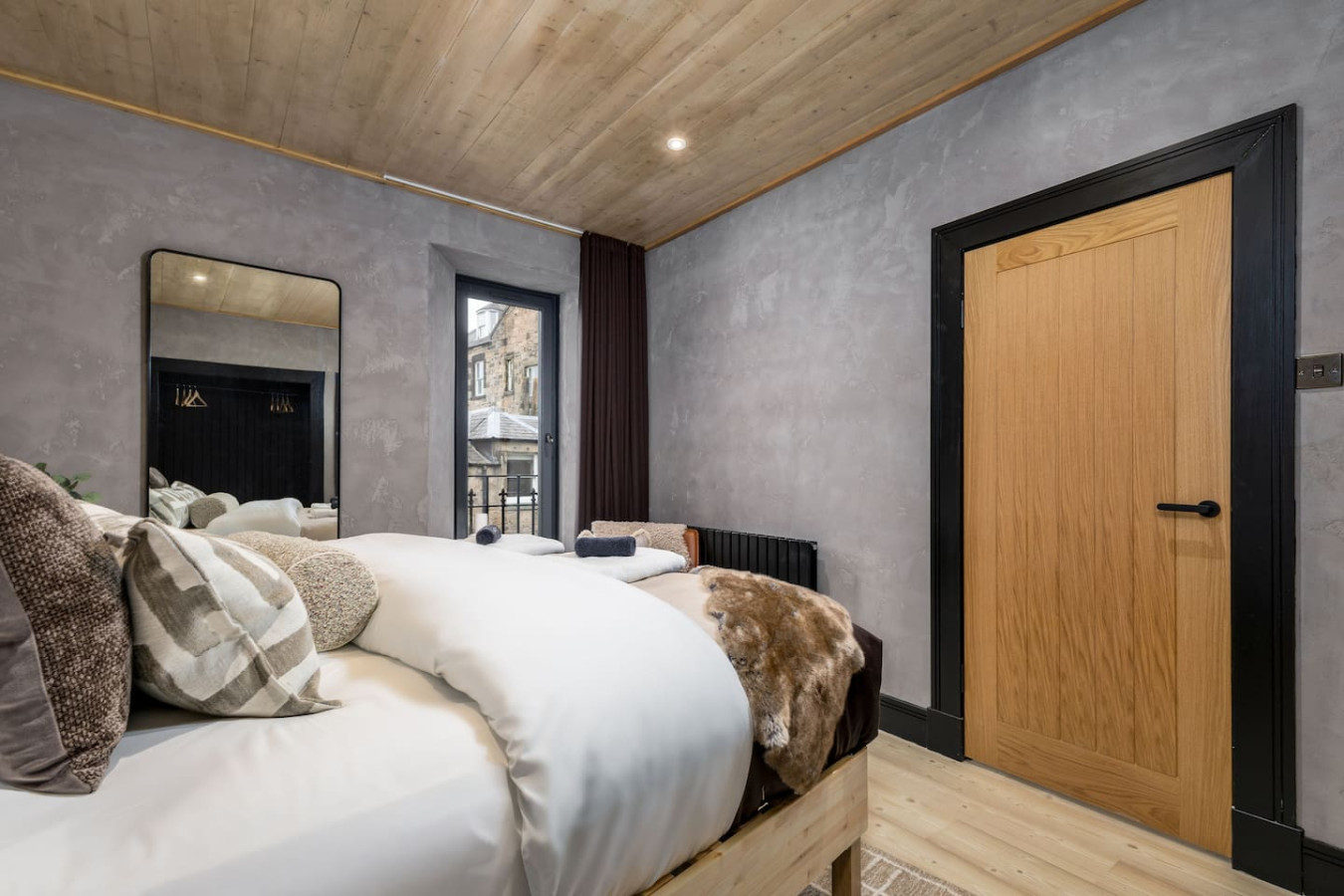 Stirling Tranquility: Scottish-Scandi Hideaway in 81B Port Street, FK82ER - Property image 10 - VivreStays