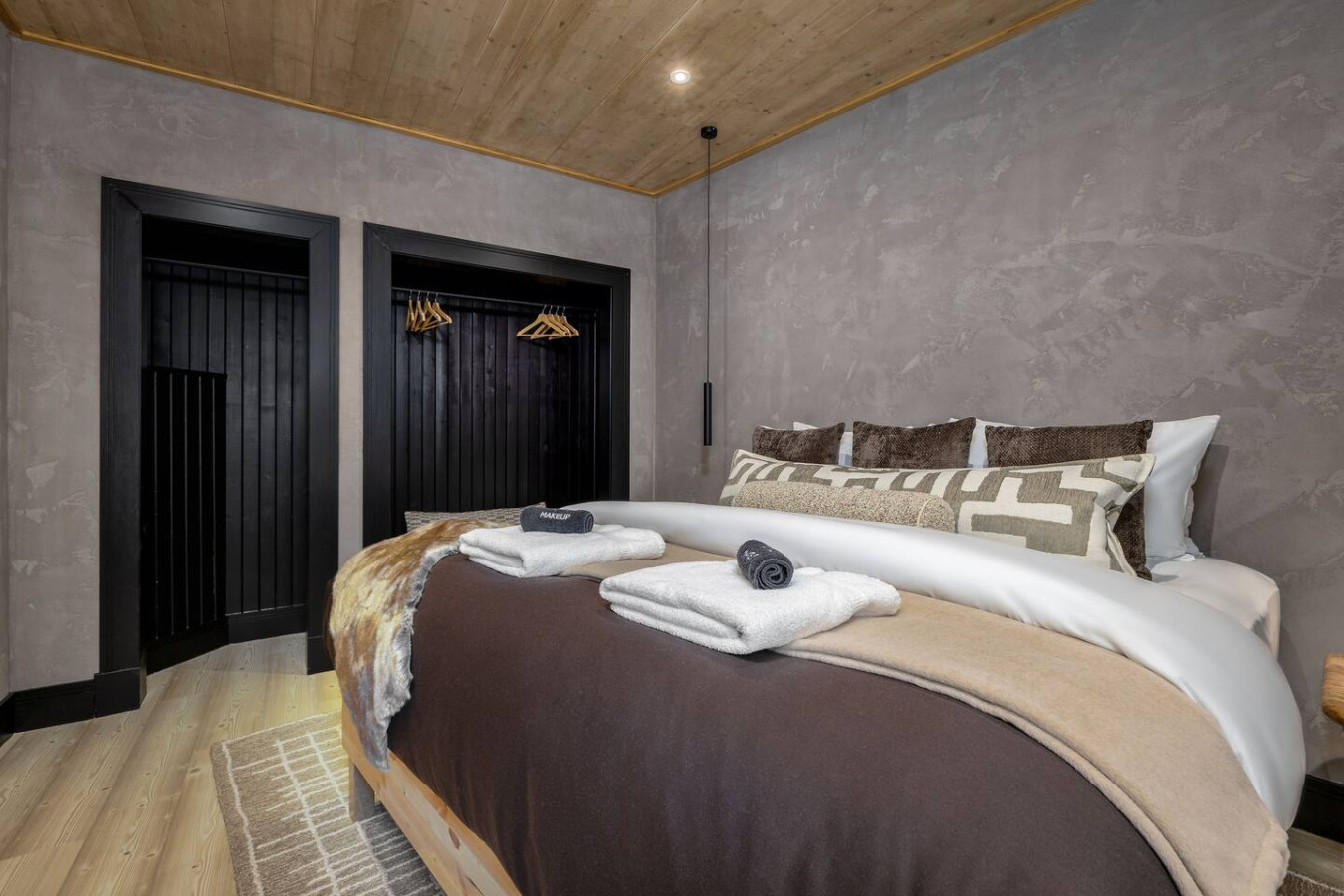 Stirling Tranquility: Scottish-Scandi Hideaway in 81B Port Street, FK82ER - Property image 8 - VivreStays