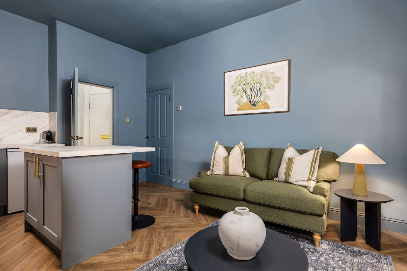 Modern 1-Bed Retreat by Stirling Train Station in 10C ViewField Street Flat 3, FK81UA - Property image 8 - VivreStays