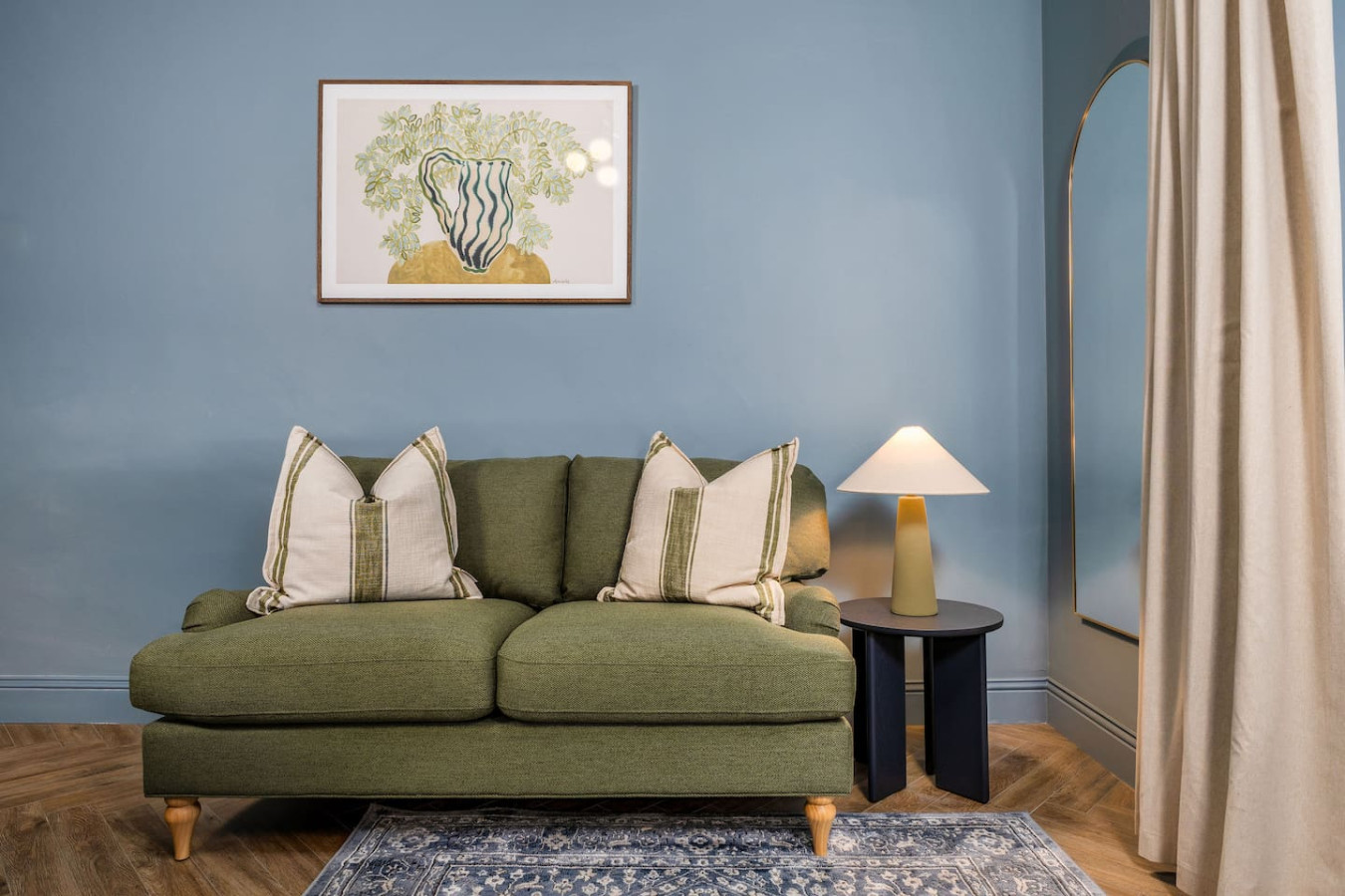 Modern 1-Bed Retreat by Stirling Train Station in 10C ViewField Street Flat 3, FK81UA - Property image 9 - VivreStays