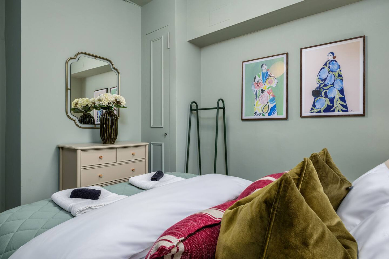Modern 1-Bed Retreat by Stirling Train Station in 10C ViewField Street Flat 3, FK81UA - Property image 18 - VivreStays
