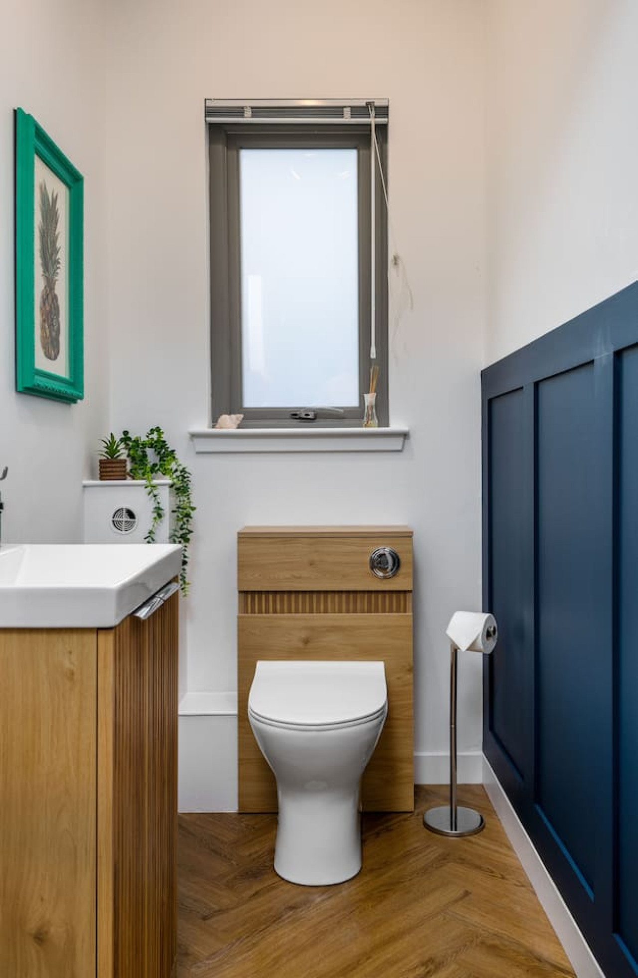 Modern 2-Bed Stirling House | Driveway Parking in 96 Raploch Road, FK81RS - Property image 38 - VivreStays