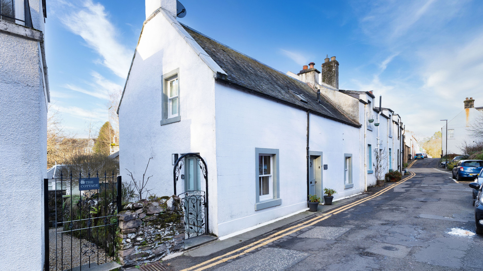 Pear Tree Cottage - Wood Burner | Free Parking in Pear Tree Cottage, Ramoyle, Dunblane, FK15 0BB - Property image 2 - VivreStays