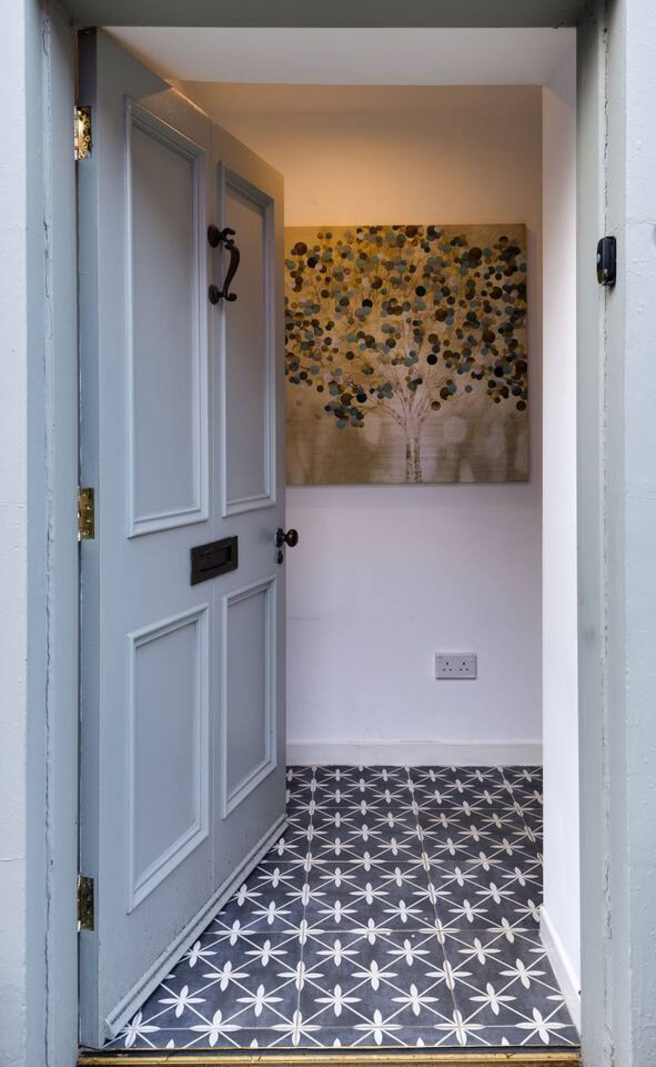 Pear Tree Cottage - Wood Burner | Free Parking in Pear Tree Cottage, Ramoyle, Dunblane, FK15 0BB - Property image 47 - VivreStays