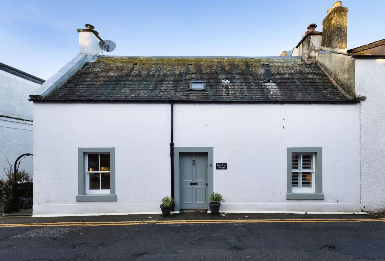 Pear Tree Cottage - Wood Burner | Free Parking in Pear Tree Cottage, Ramoyle, Dunblane, FK15 0BB - Property image 51 - VivreStays