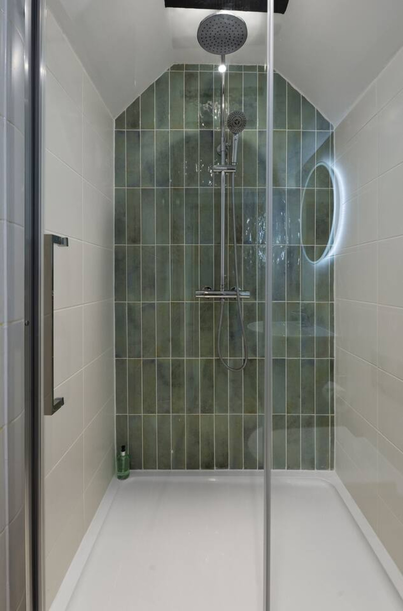 3-Bed Georgian Townhouse Next to Wellbeing Clinic in 1A Allan Park, Stirling FK8 2QG - Property image 30 - VivreStays