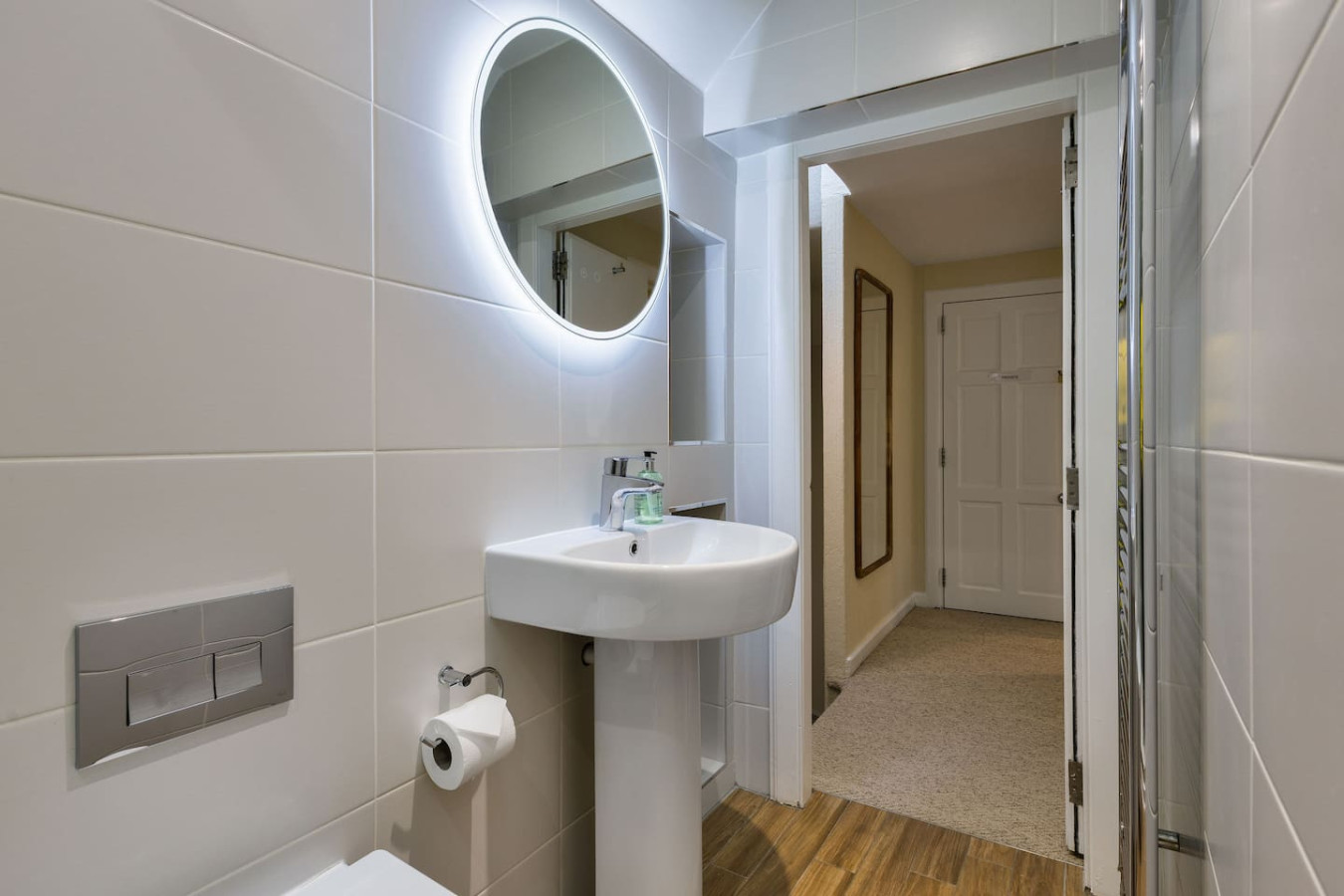 3-Bed Georgian Townhouse Next to Wellbeing Clinic in 1A Allan Park, Stirling FK8 2QG - Property image 29 - VivreStays