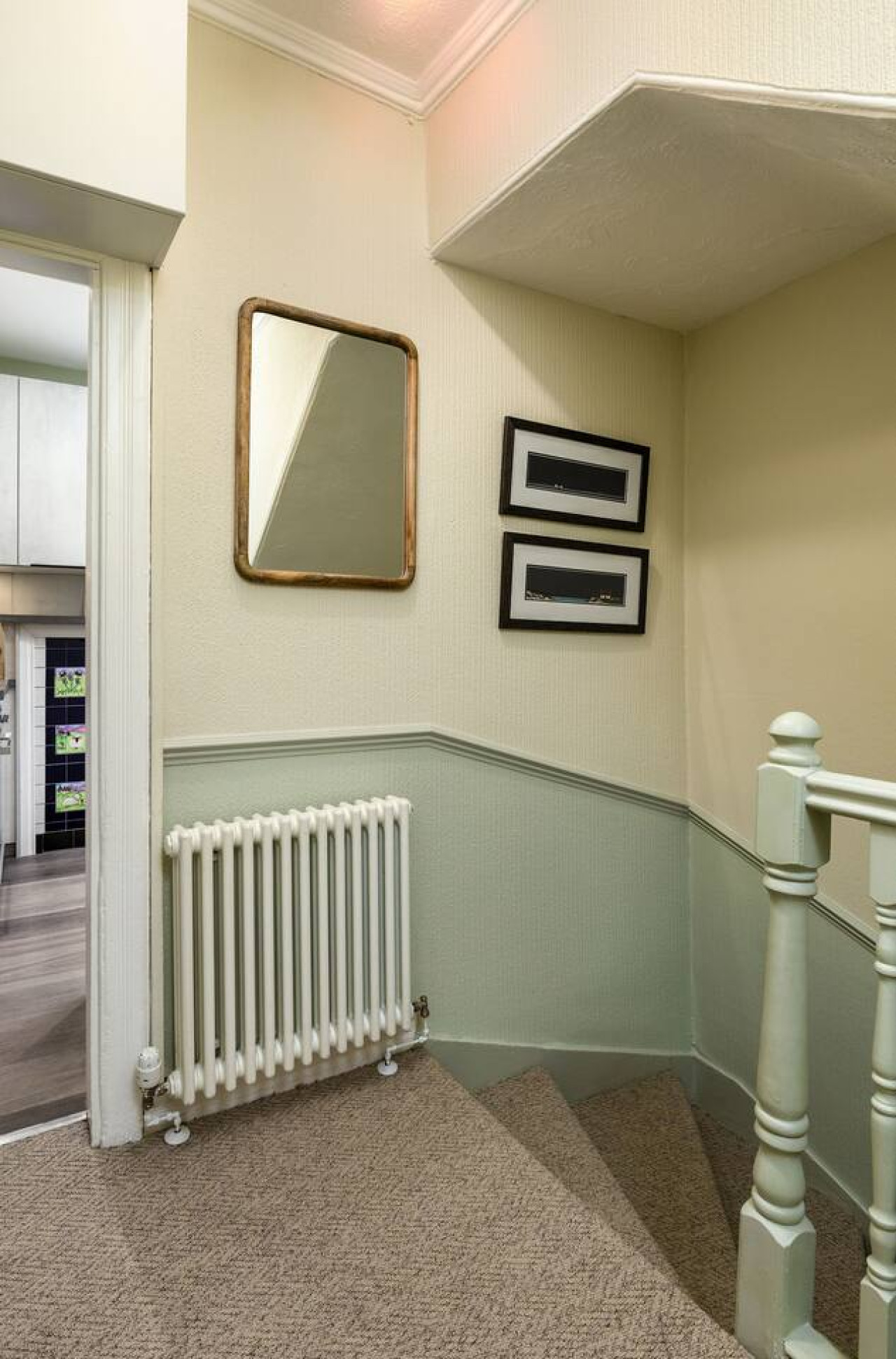 3-Bed Georgian Townhouse Next to Wellbeing Clinic in 1A Allan Park, Stirling FK8 2QG - Property image 48 - VivreStays