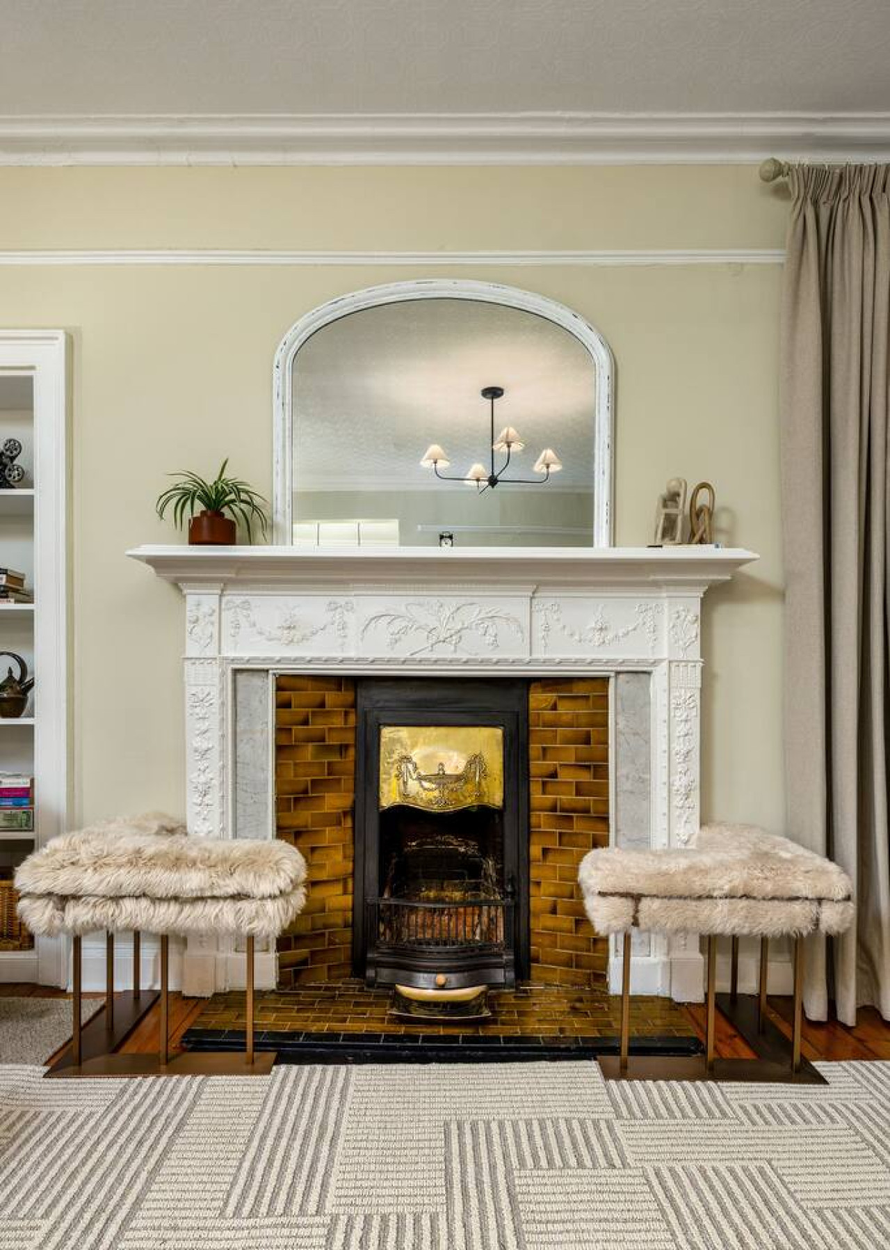 3-Bed Georgian Townhouse Next to Wellbeing Clinic in 1A Allan Park, Stirling FK8 2QG - Property image 23 - VivreStays