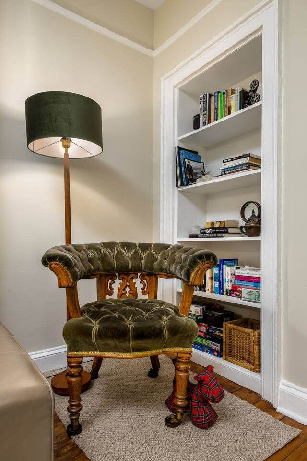 3-Bed Georgian Townhouse Next to Wellbeing Clinic in 1A Allan Park, Stirling FK8 2QG - Property image 22 - VivreStays