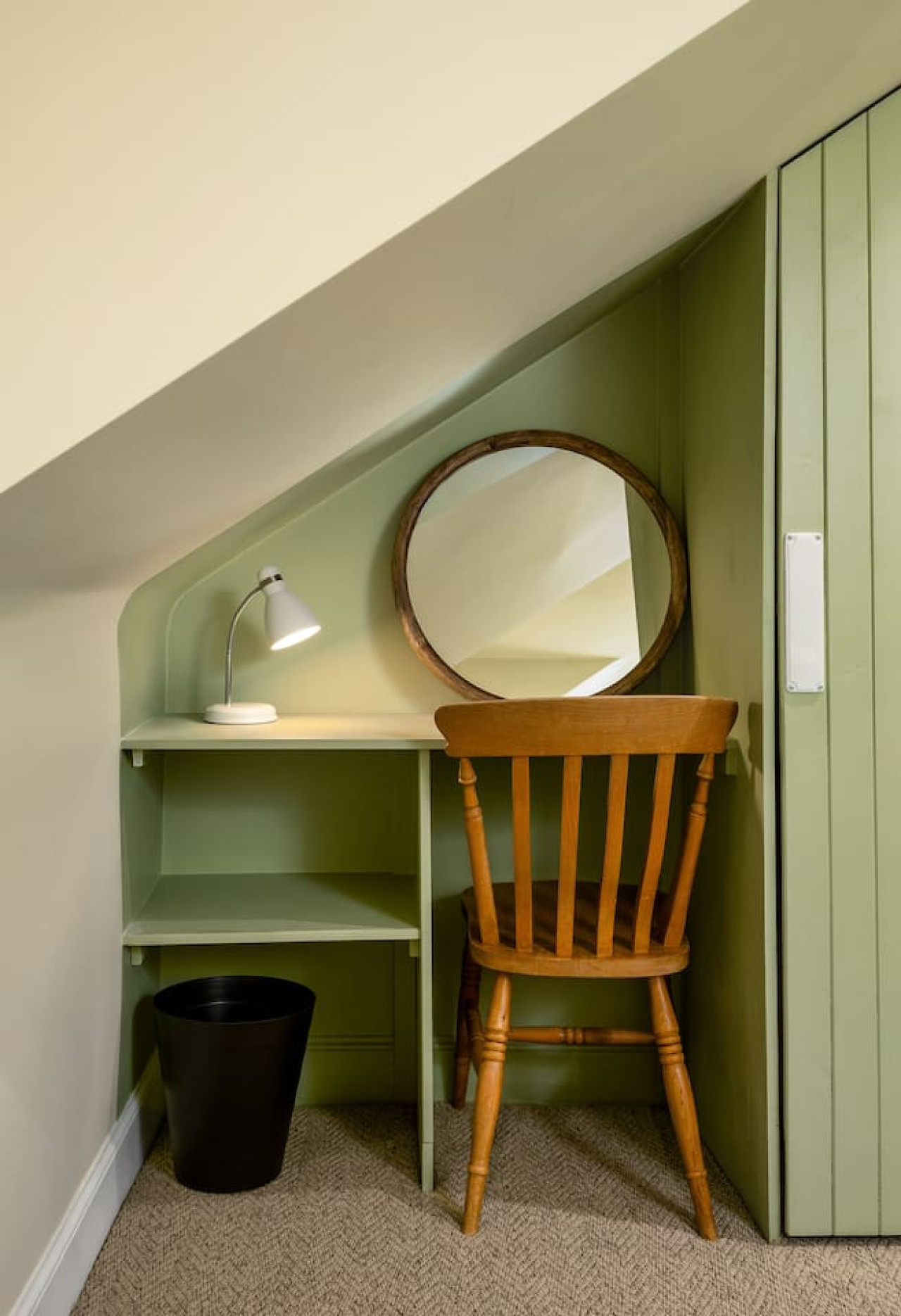 3-Bed Georgian Townhouse Next to Wellbeing Clinic in 1A Allan Park, Stirling FK8 2QG - Property image 31 - VivreStays