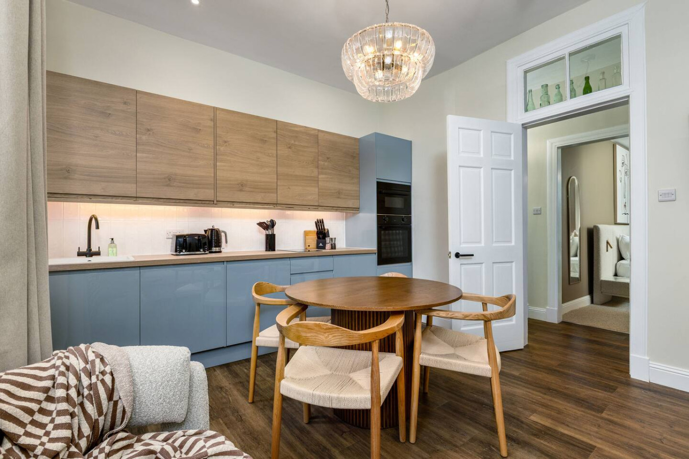 Modern 2-Bed: Castle View | Gateway to Trossachs serviced apartment - UK - VivreStays