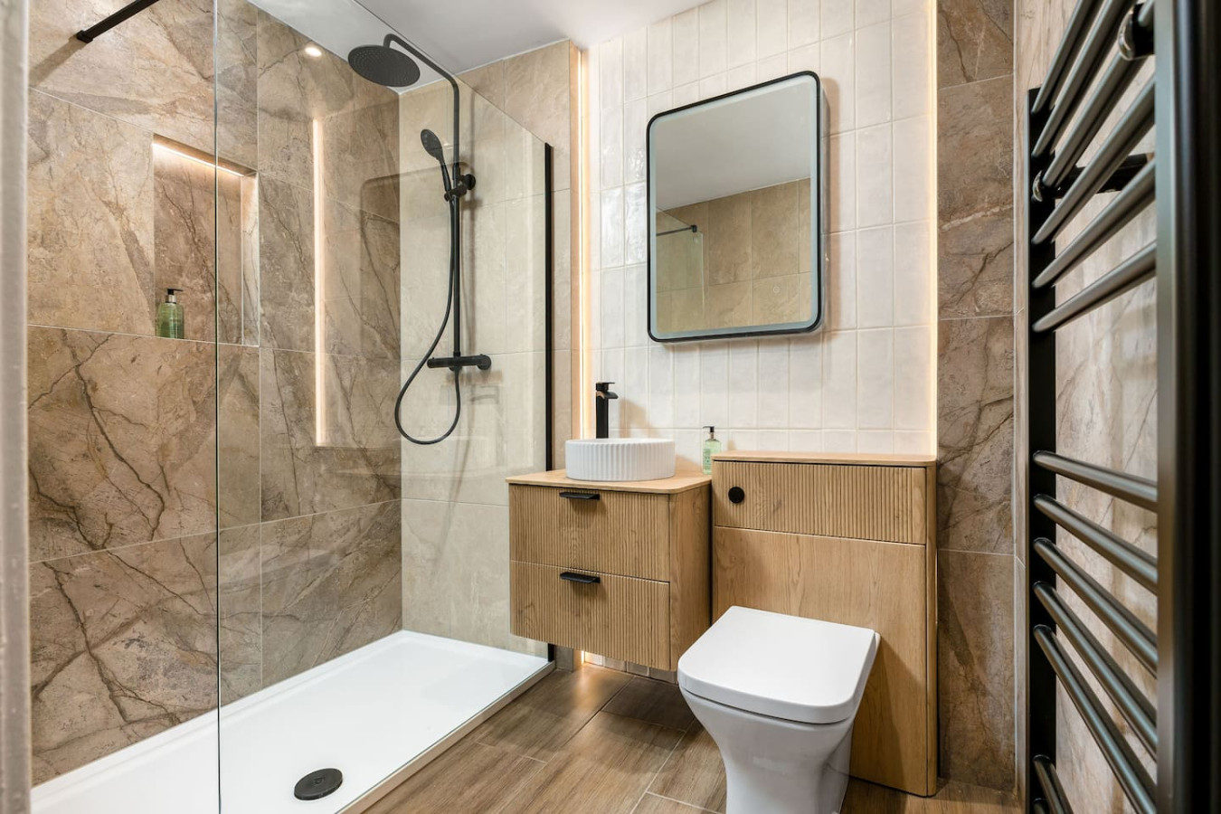 Modern 2-Bed: Castle View | Gateway to Trossachs in 10 King St, Doune FK16 6DN - Property image 3 - VivreStays
