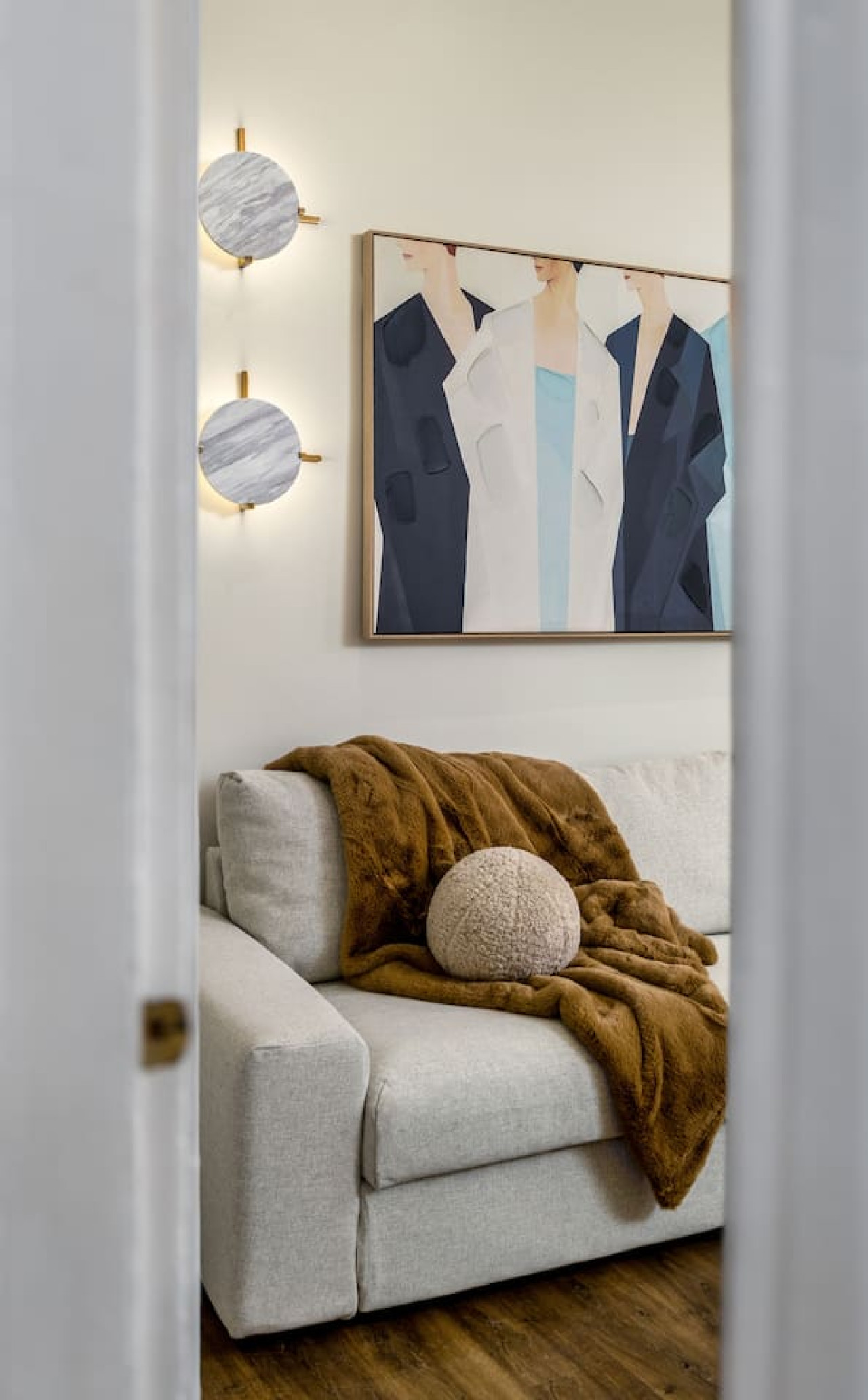 Modern 2-Bed: Castle View | Gateway to Trossachs in 10 King St, Doune FK16 6DN - Property image 24 - VivreStays