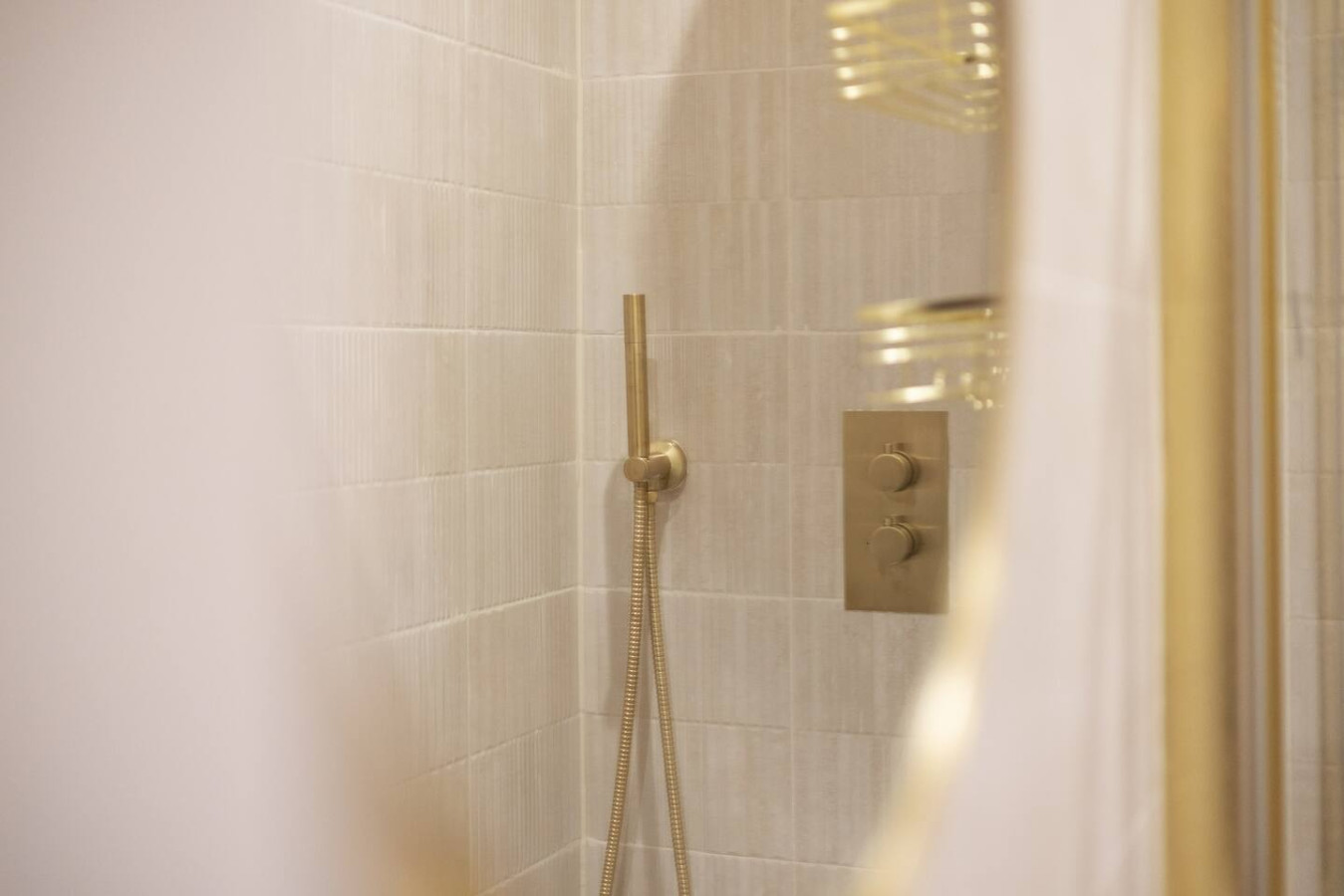Boutique Studio Near Stirling | Free Parking in 21A Main St, Cambusbarron, Stirling, FK7 9NW - Property image 29 - VivreStays