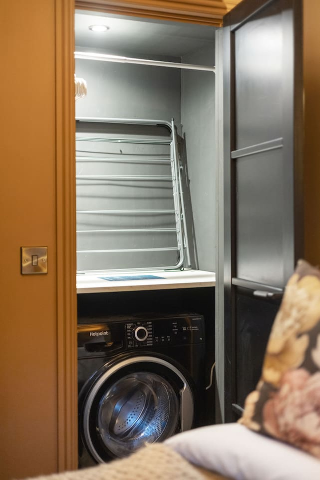 Boutique Studio Near Stirling | Free Parking in 21A Main St, Cambusbarron, Stirling, FK7 9NW - Property image 25 - VivreStays