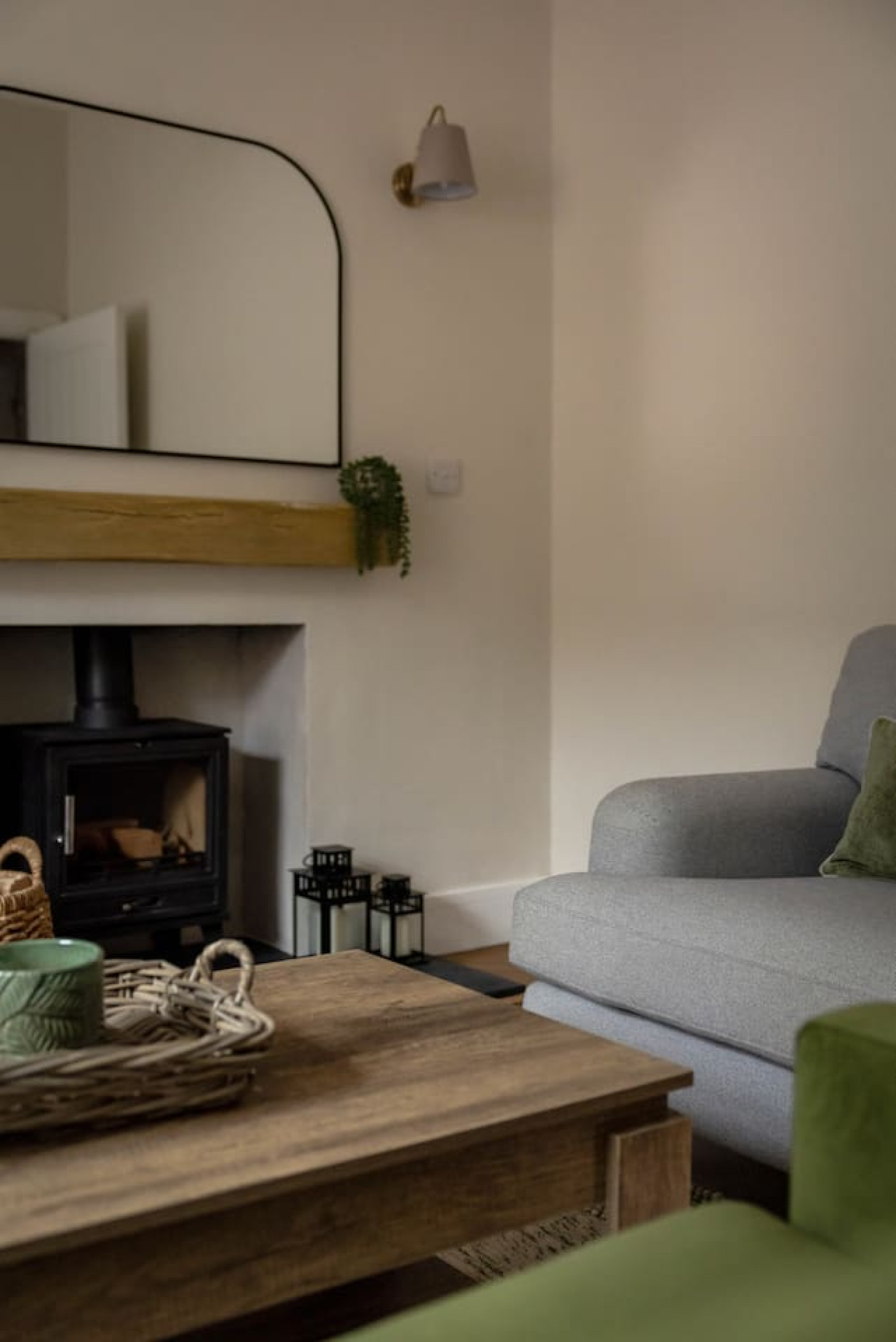 Cosy Callander 1 Bed | Wood Burner & Free Parking in 3A Cross Street, Callander, FK17 8EA - Property image 8 - VivreStays