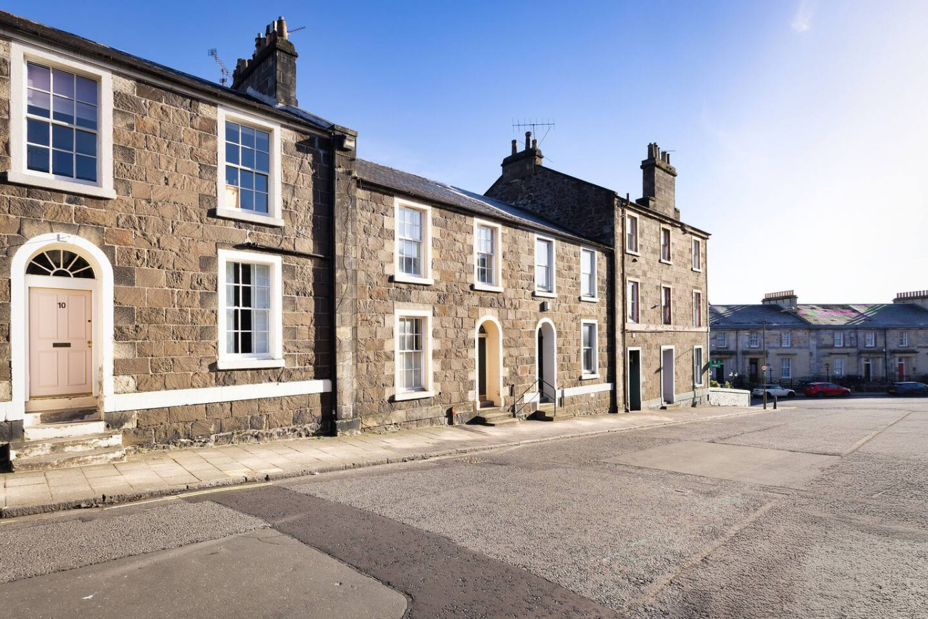 Elegant 3-Bed Flat | Near Free Parking & Hill View in 4C Queen Street. FK8 1HN - Property image 49 - VivreStays