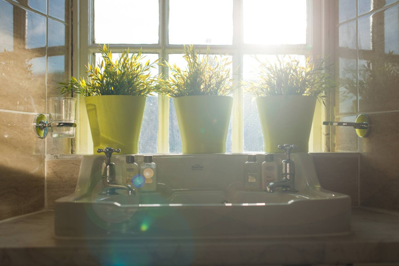 Thornhill House - Historic 5 bed 5 ensuite in 29 Main Street, Thornhill - Property image 28 - VivreStays