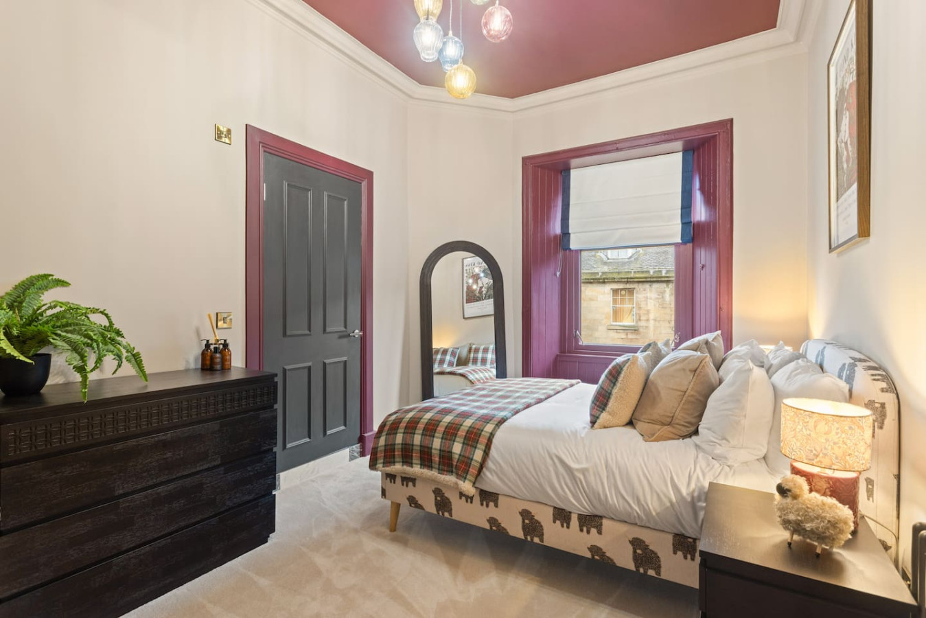 Stylish Scottish 3-Bed | Heart of Stirling in 16C King Street, Stirling, FK81AY - Property image 25 - VivreStays
